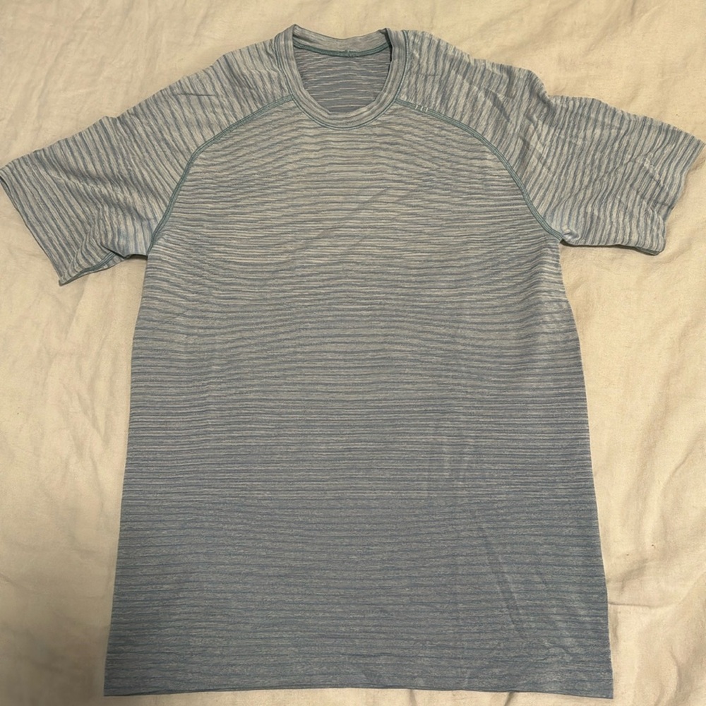 Lululemon Metal Vent Tech 2.0 Shirt Size S